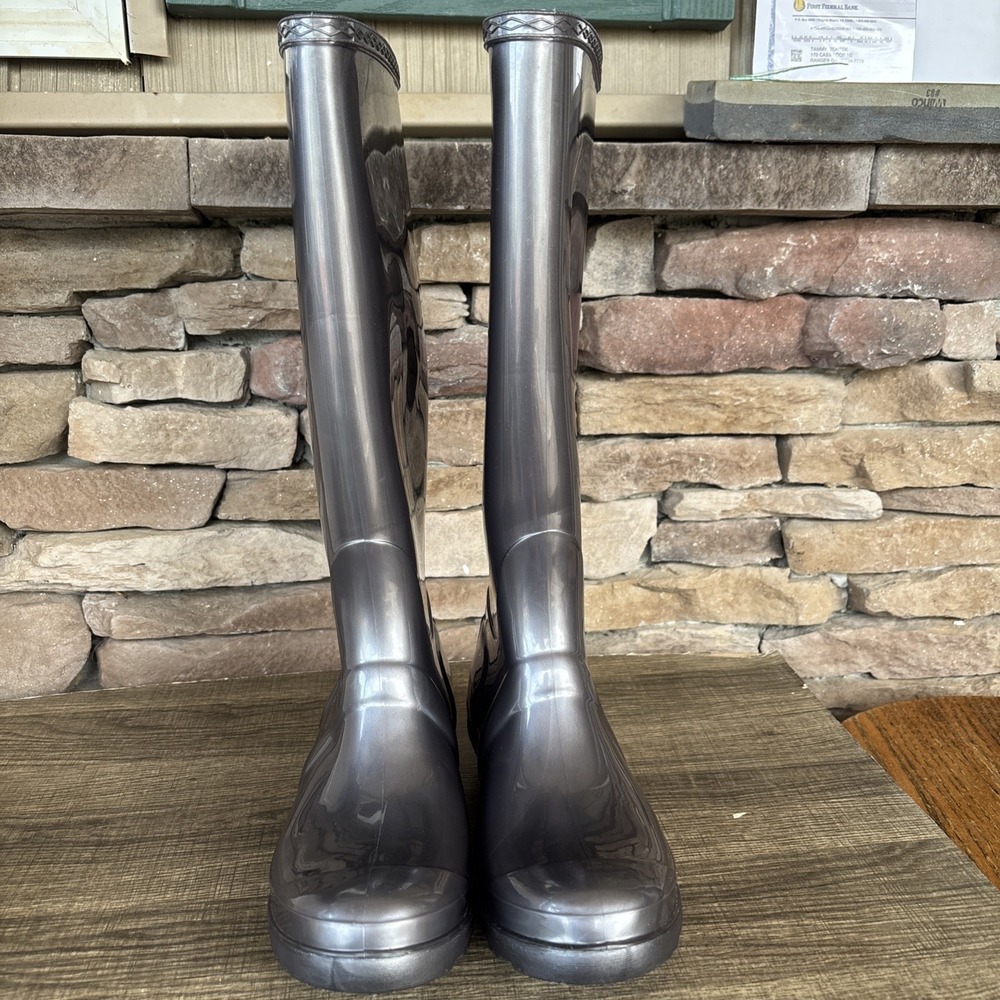 Austin Trading Co. Women's Rain Boots Gray Metallic Worn Once EUC Size 8-9 *READ